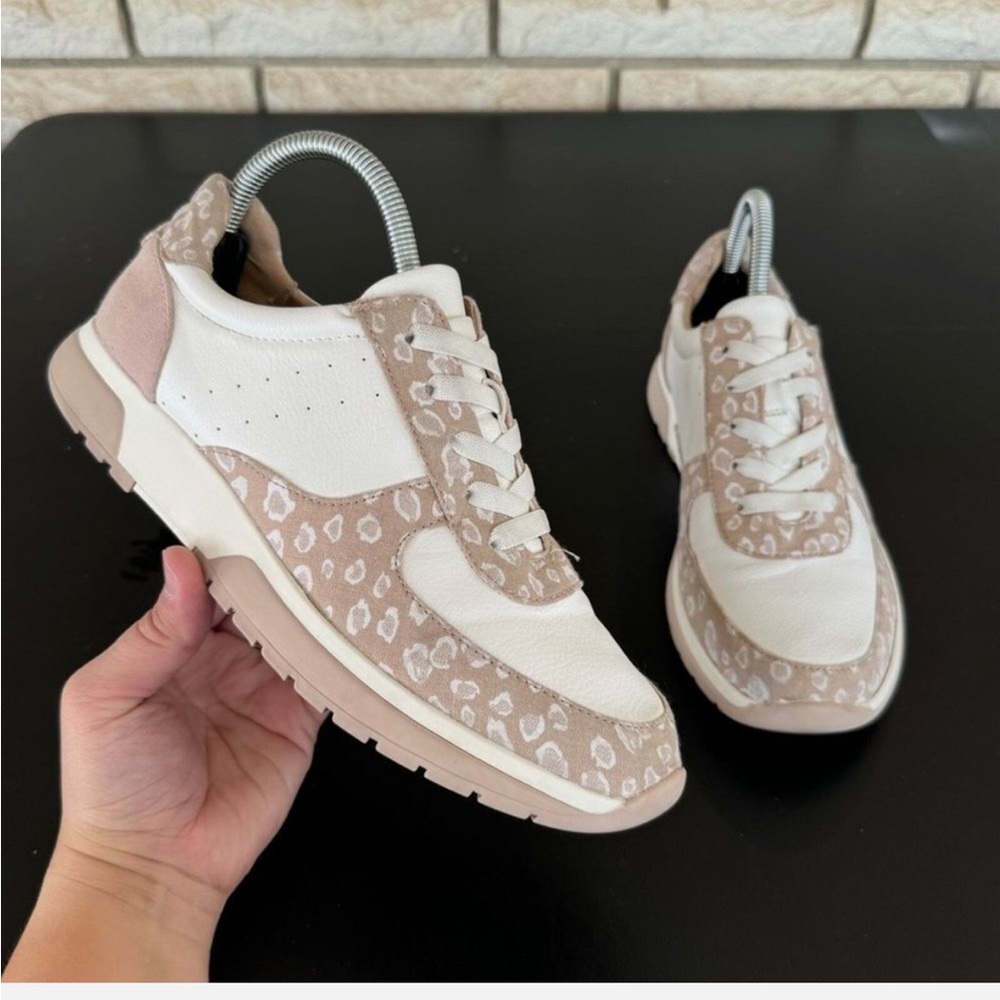 Life Stride Horizon Lace-Up Sneakers Women's​